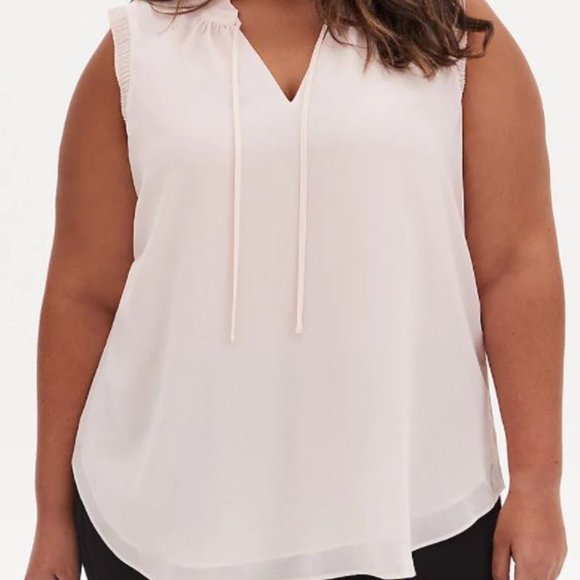 Torrid Dobby Chifon Pleated Tank - Size 00 - Picture 1 of 2